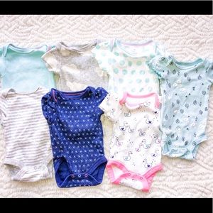 Baby girl short sleeve bodysuit